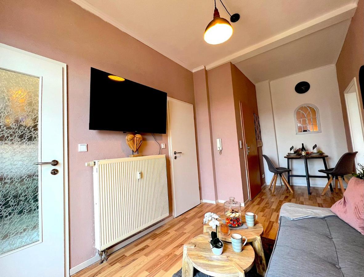 Elbling Apartment Mit Terrasse - Netflix - Parkplatz - Weinbergblick Meissen Luaran gambar