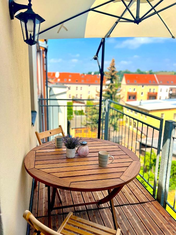 Elbling Apartment Mit Terrasse - Netflix - Parkplatz - Weinbergblick Meissen Luaran gambar