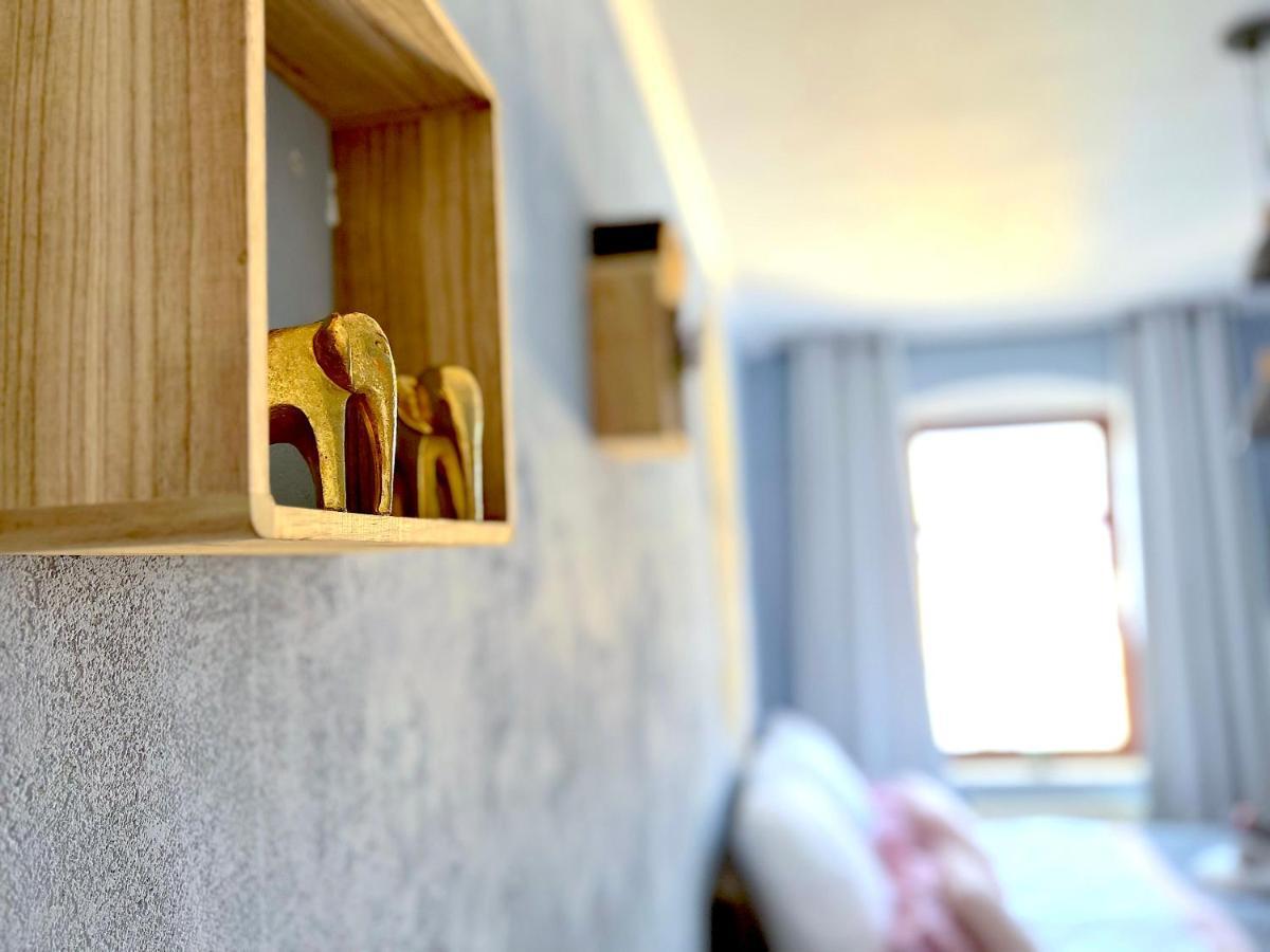 Elbling Apartment Mit Terrasse - Netflix - Parkplatz - Weinbergblick Meissen Luaran gambar